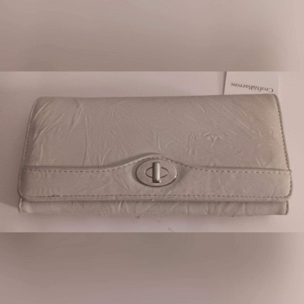 KOHLS File Master Organizer Wallet IVORY MSRP $40